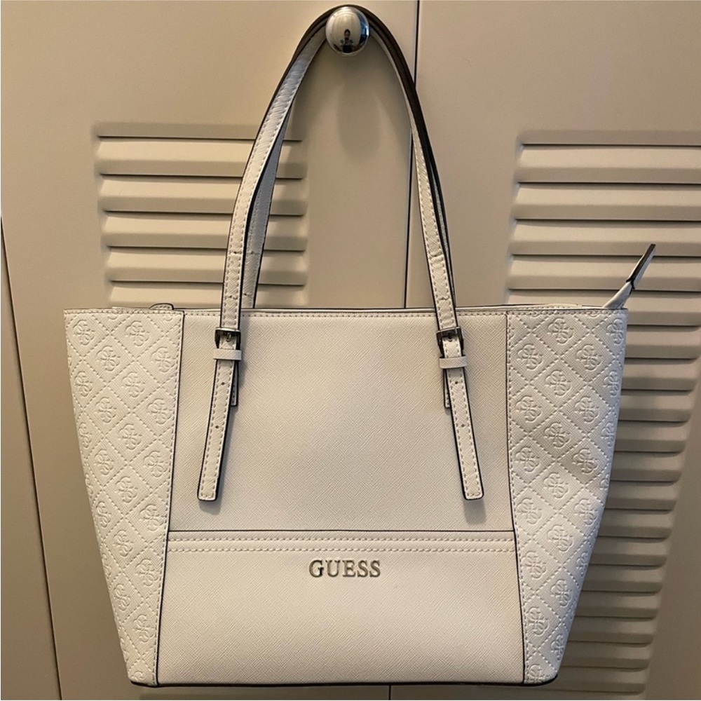 Guess shoulder purse
